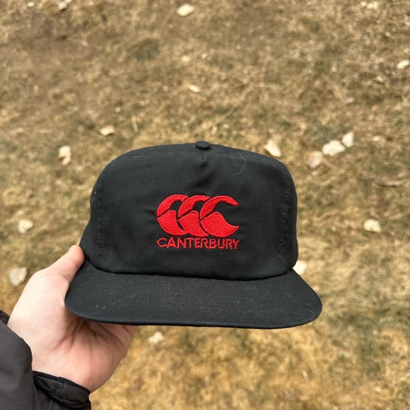 Canterbury Black hat- size small - Picture 1 of 2